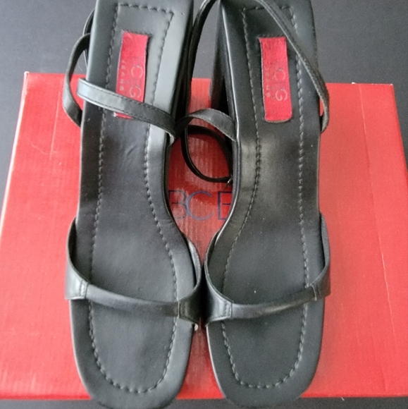 Sandals - Picture 3 of 5